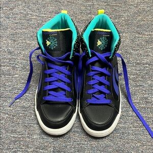 Kids size 5 / Women’s size 6.5 Reebok Black and Purple High-Tops